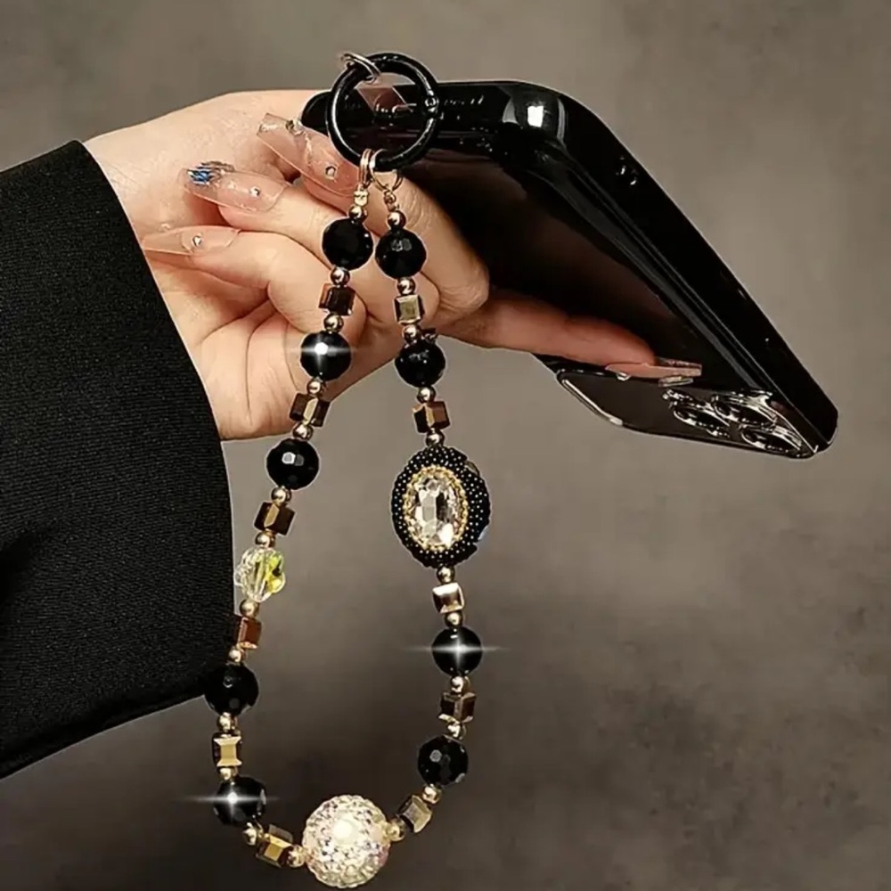 BLACK BEADED PHONE BRACELET CHARM